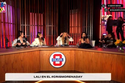 Gime Accardi, Nati Jota, Cris Morena, Lali y Peter Lanzani en el Cris Morena Day (Foto: Captura de video / Olga)
