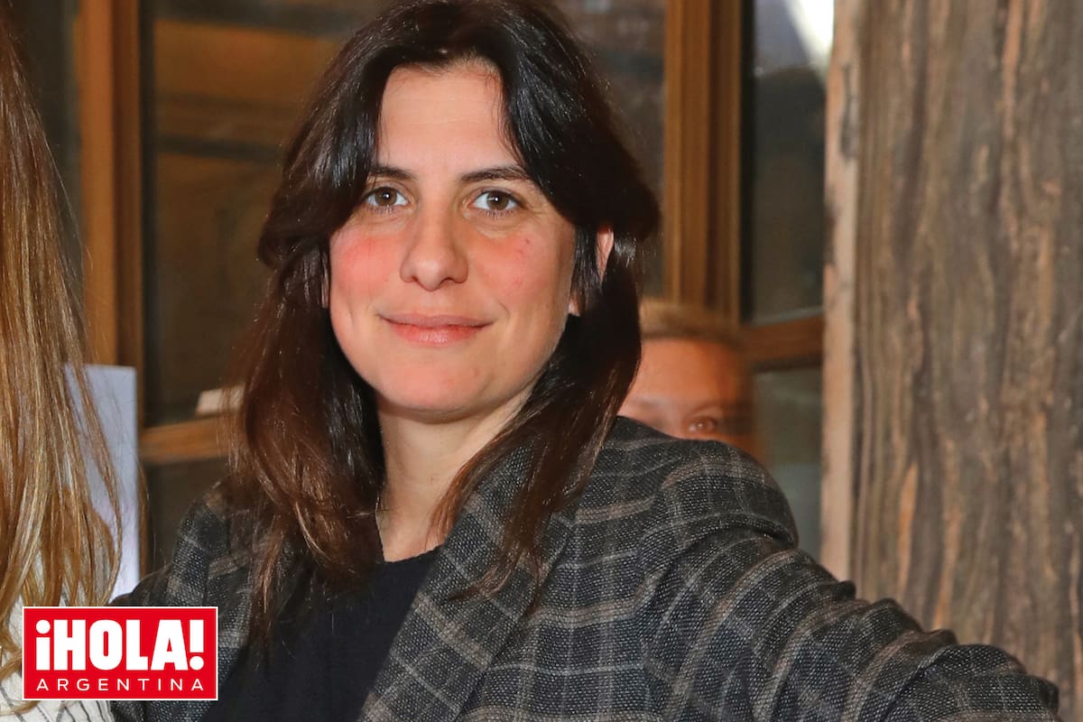 Gimena es hija de Macri con su primera mujer, Ivonne Bordeu, con quien tuvo dos hijos más: Agustina (directora y guionista, es la hermana mayor y está casada con Bernardita Barreiro) y Francisco “Caico” (director de cine y documentalista; soltero).