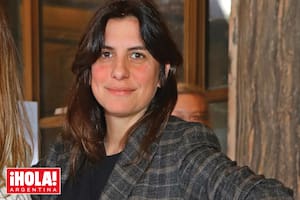Gimena es hija de Macri con su primera mujer, Ivonne Bordeu, con quien tuvo dos hijos más: Agustina (directora y guionista, es la hermana mayor y está casada con Bernardita Barreiro) y Francisco “Caico” (director de cine y documentalista; soltero).