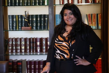 Gimena Paredes es abogada y la primera generación de universitarios de su familia