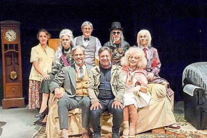 Gimena Riestra, Melania Lenoir, Santiago Otero Ramos, Germán Tripel, Walter Canella, Martín Ruiz, Daniel Casablanca e Ivanna Rossi