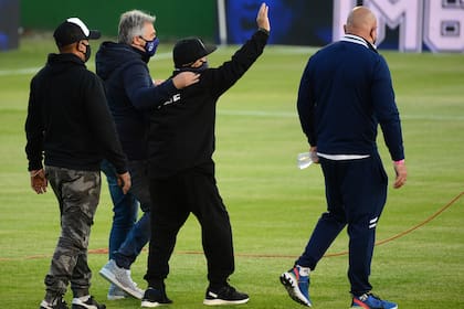 Un Maradona agradecido; el comienzo de la Copa Liga Profesional fue con emoción extra por su cumpleaños
