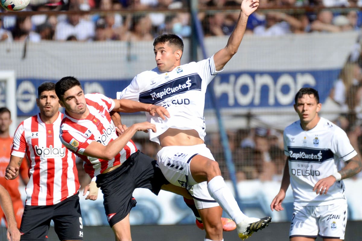 Gimnasia y Estudiantes armaron un partidazo lleno de emociones en el bosque platense: 4-4, por el Torneo 2021