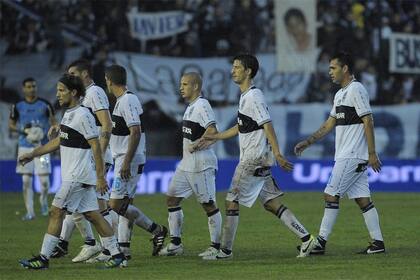 Gimnasia y todo el dolor por una derrota que se sintió fuerte