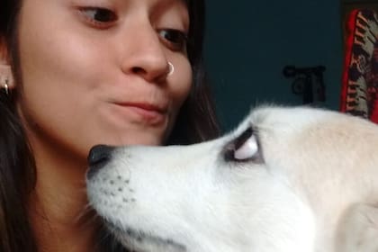Gina estuvo en tránsito en lo de Vero desde el tercer día del aislamiento y después de dos meses, fue llevada a la casa donde vive su nueva familia.
