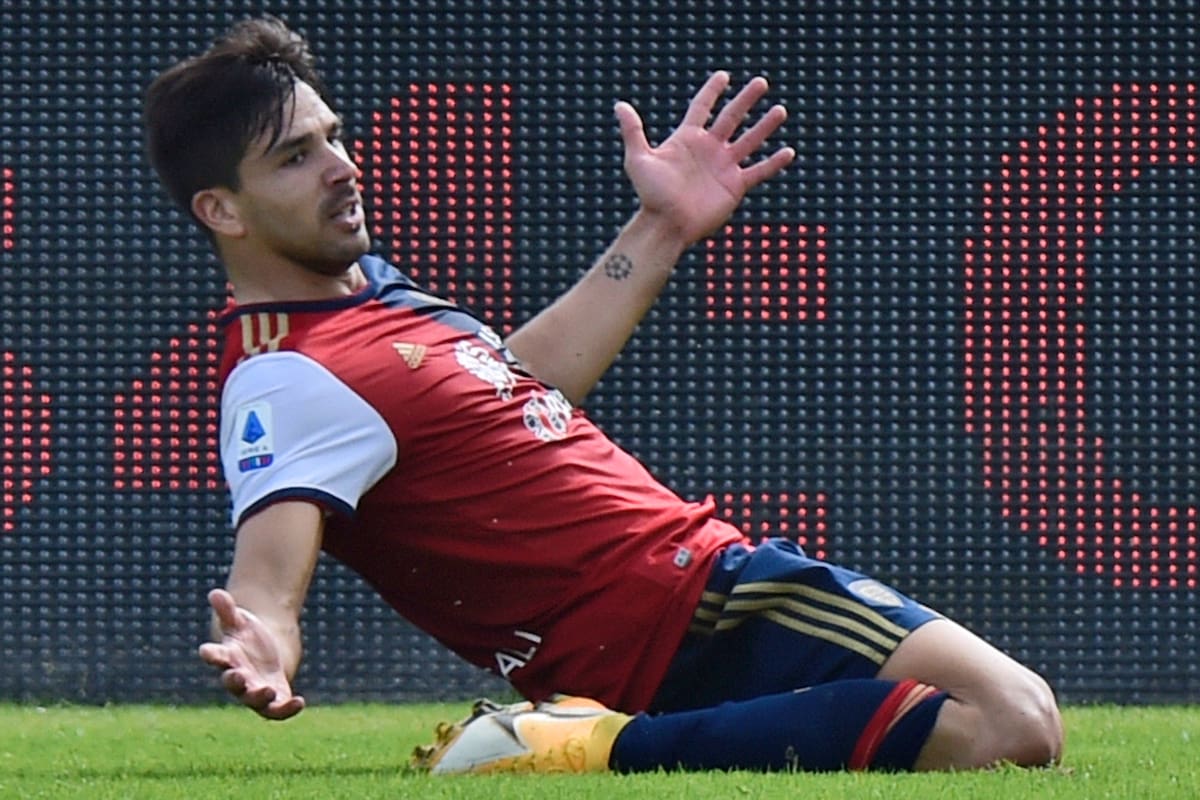 Gio Simeone sigue de racha: con Cagliari, lleva cuatro tantos en cinco fechas en el calcio