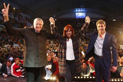 Gioja, Fernández de Kirchner y Uñac, en el estadio Cantoni