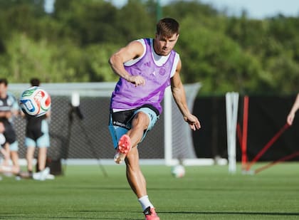 Giovani Lo Celso logró meterse en la lista de 26 y ahora busca pelear un lugar por el sector izquierdo del equipo