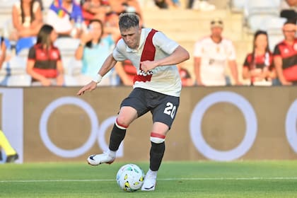 Giovanni González, lateral derecho que llegó como refuerzo para este mercado, no fue incluido en la lista de la Sudamericana