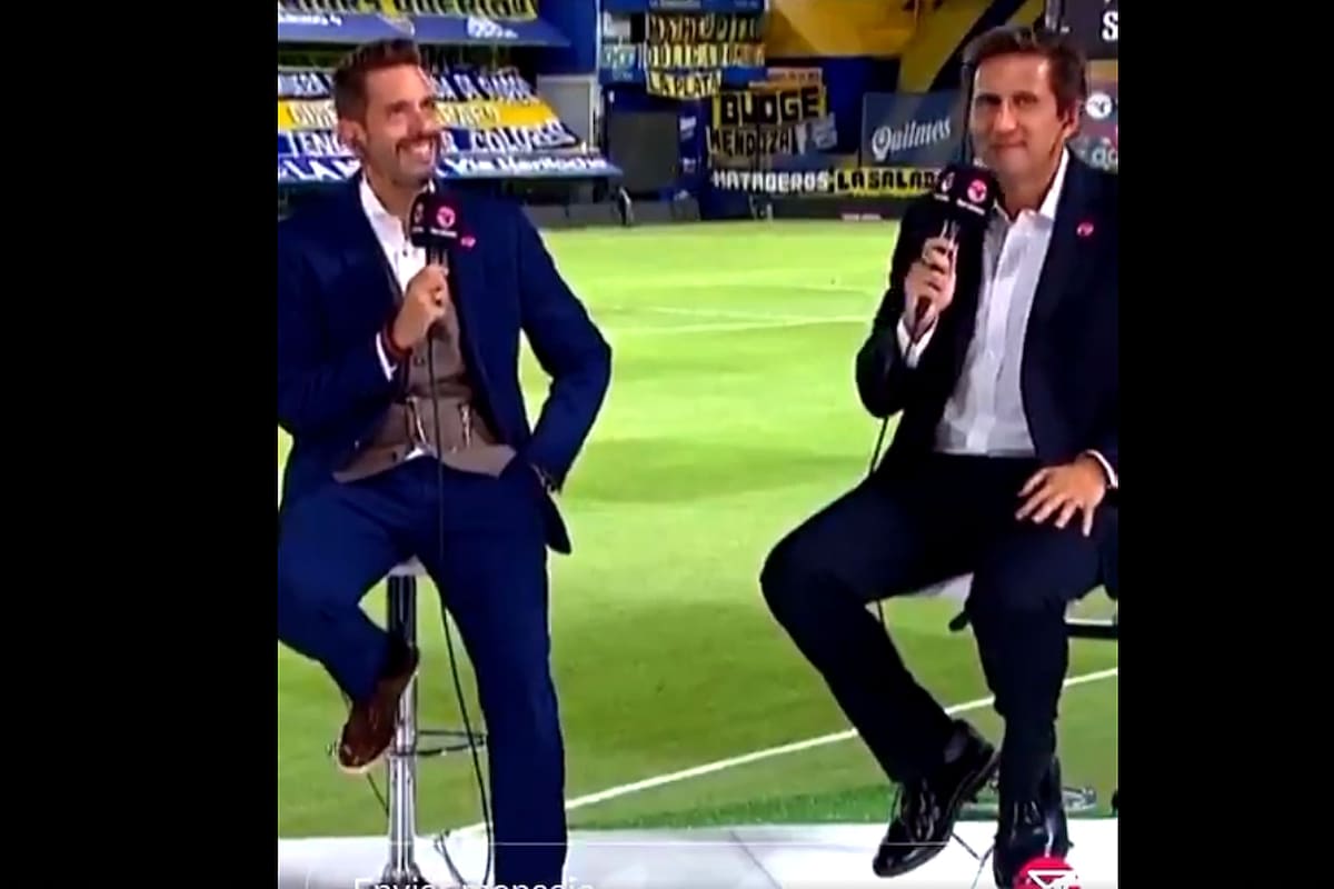 Giralt, Varsky y Iucht, sorprendidos por el grito al pasar de Juan Román Riquelme sobre River