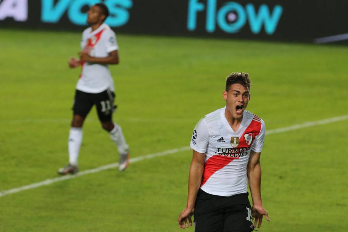 Girotti grita su segundo gol: River empieza a disfrutar de su centrodelantero formado en el club.
