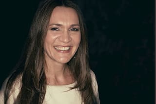 Quién es la empleada de la Casa Rosada que puso a su nombre una compra de blanquería para lo de Adorni