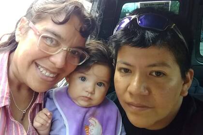 Gisela Toconas y Gisela Tarifa ya pudieron anotar a la niña como hija de las dos