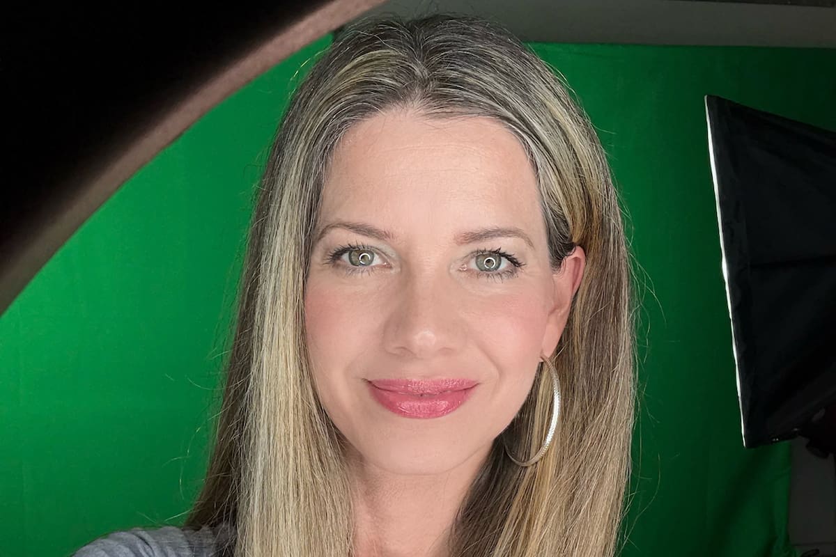 Gisela Van Lacke hoy vive en Dallas, Texas, y es agente de viajes y fotógrafa