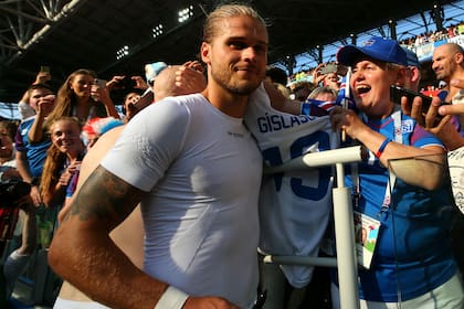 Gislason, el dueño de todas las miradas en el partido de la Argentina