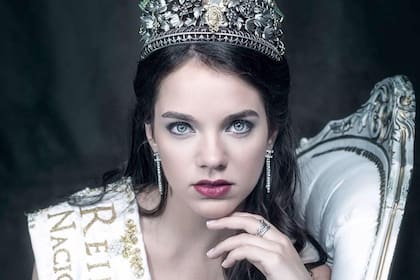 Giuliana Lucoski fue electa reina de la Vendimia en 2016