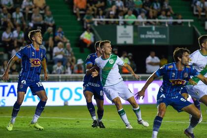 Giuliano Galoppo y Lucas Albertengo; Banfield y Arsenal no se sacaron ventajas
