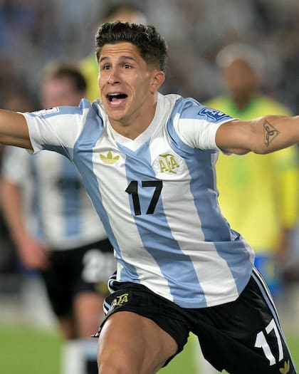 Giuliano Simeone tras meter el gol frente a Brasil (Foto: Instagram @fifaworldcup)