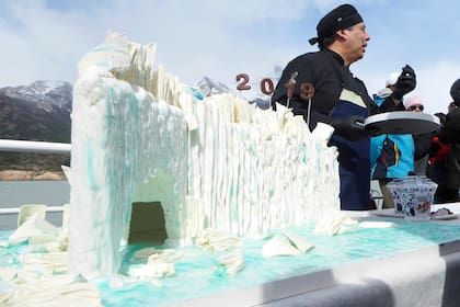 glaciar de chocolate que hicieron hoy frente al glaciar Perito Moreno