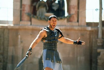 Gladiador puso nuevamente de moda un género olvidado por Hollywood, y su éxito derivó en la producción de films como Troya
