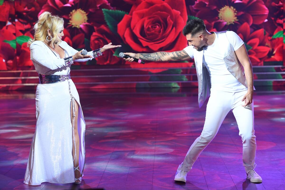 Gladys La Bomba Tucumana y su hijo Tyago Griffo se lucieron anoche en la pista del Cantando