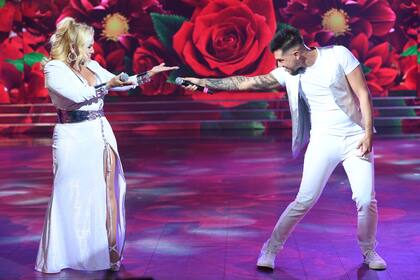 Gladys La Bomba Tucumana y su hijo Tyago Griffo se lucieron anoche en la pista del Cantando