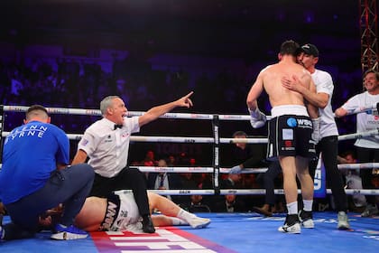 Glenn Byrne terminó noquedo por William Crolla y terminó con una hemorragia cerebral