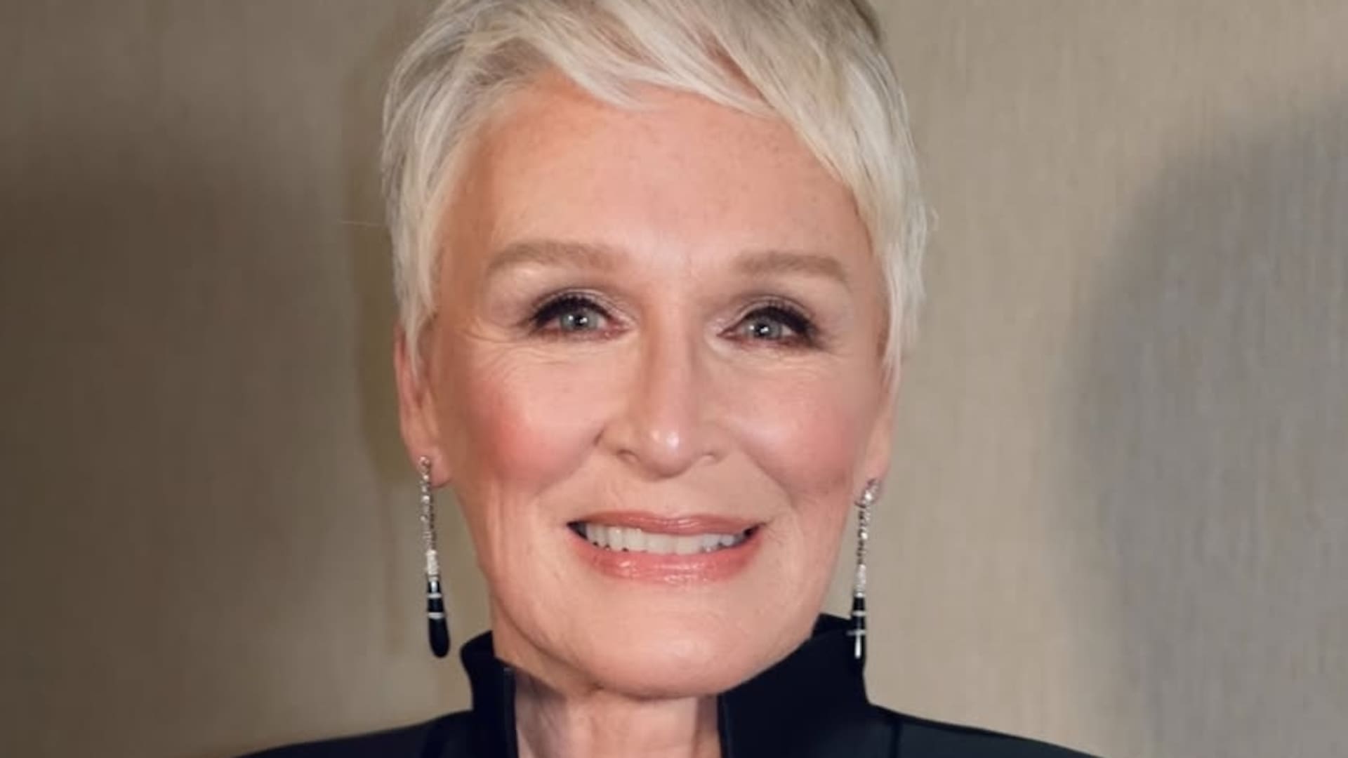 Glenn Close es una de las protagonistas de Todo vale, la nueva serie de Ryan Murphy que llega este martes de Disney+