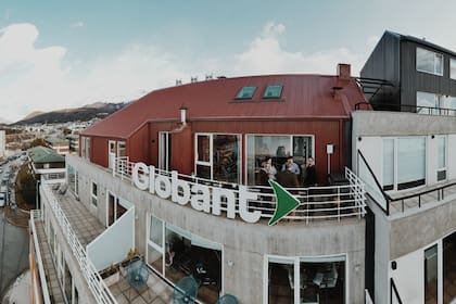 Globant anunció que cerrará las oficinas de Ushuaia y Resistencia