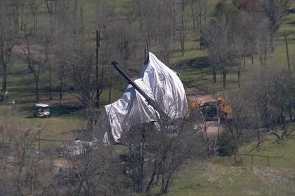 Globo de vigilancia de la Patrulla Fronteriza es arrastrado por el viento y cae cerca de Dallas