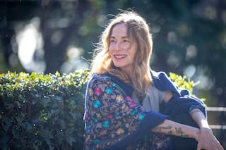 La relación con sus hijas Ángela y Amelia, su regreso al teatro, la vuelta a la soltería y su amistad con el Indio Solari