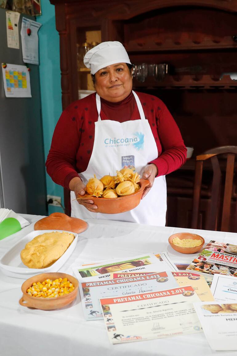 Gloria Aguirre campeona del tamal en Chicoana