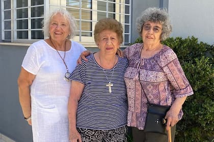 Gloria Azuri, Lilia Aguirre y Analía Clevers: sanjuaninas, docentes, amigas y sobrevivientes al terremoto del 15 de enero de 1944.