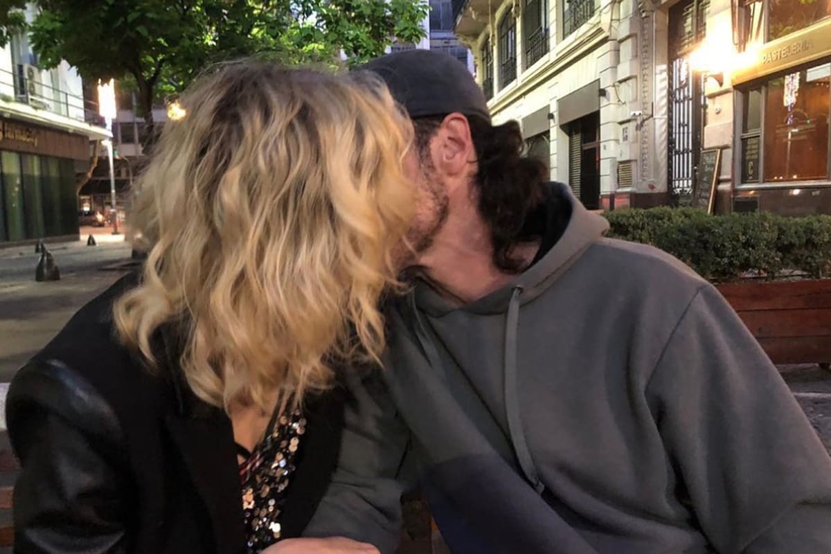 Gloria Carrá está saliendo con Nacho Levy, periodista de la revista La garganta poderosa, militante popular y docente