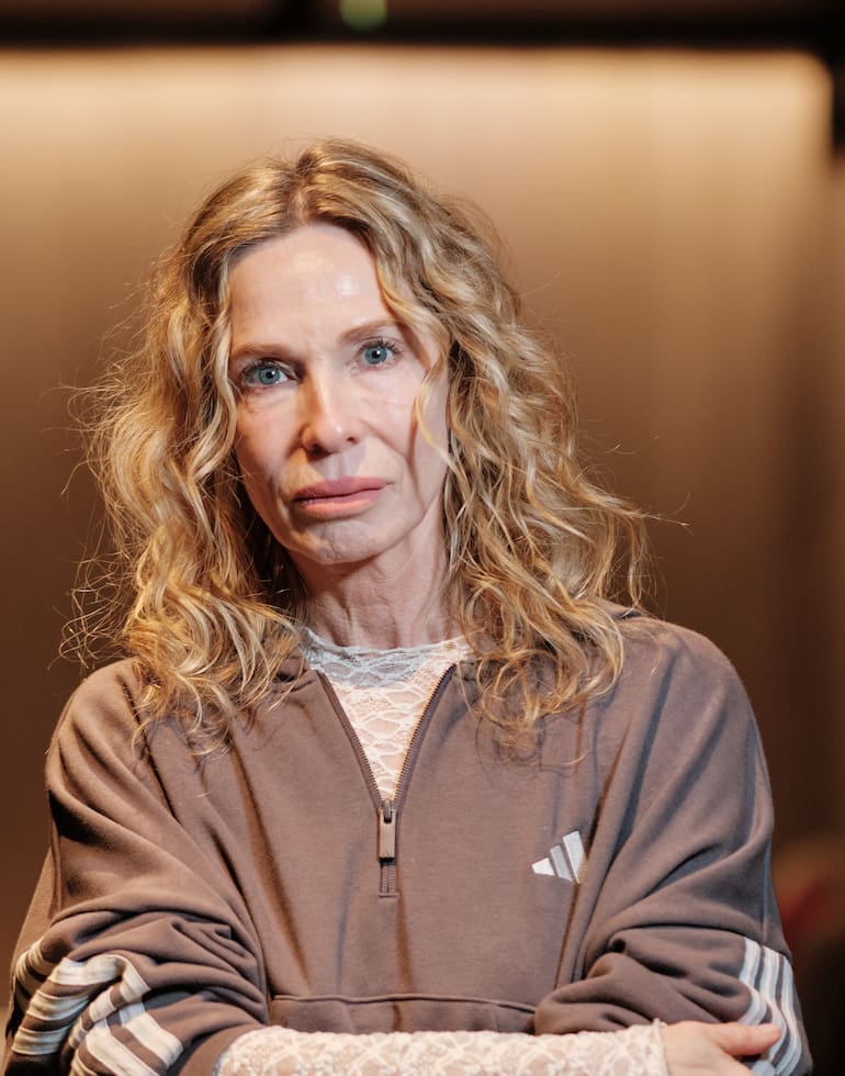 Gloria Carrá regresó al teatro con la obra Con la nuestra