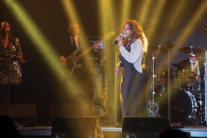 Gloria Gaynor, la invitada de honor, cantó sus éxitos más conocidos.