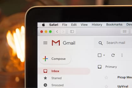 Gmail ofrece la opción de descargar los mails que llegan a la casilla del correo electrónico