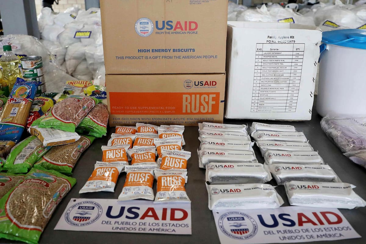 Gobierno de Trump finaliza algunos contratos de USAID que brindan ayuda vital, dicen funcionarios