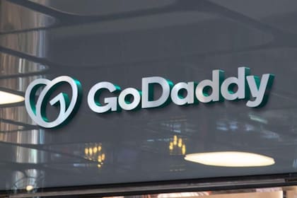 GoDaddy reconoció brechas en su ciberseguridad que perjudicaron a más de un millón de clientes