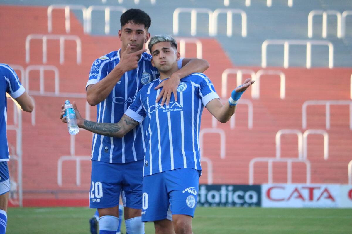 Godoy Cruz derrotó a Platense, se trepó a la cima de la zona B y se aseguró un lugar en una copa internacional de cara al 2024