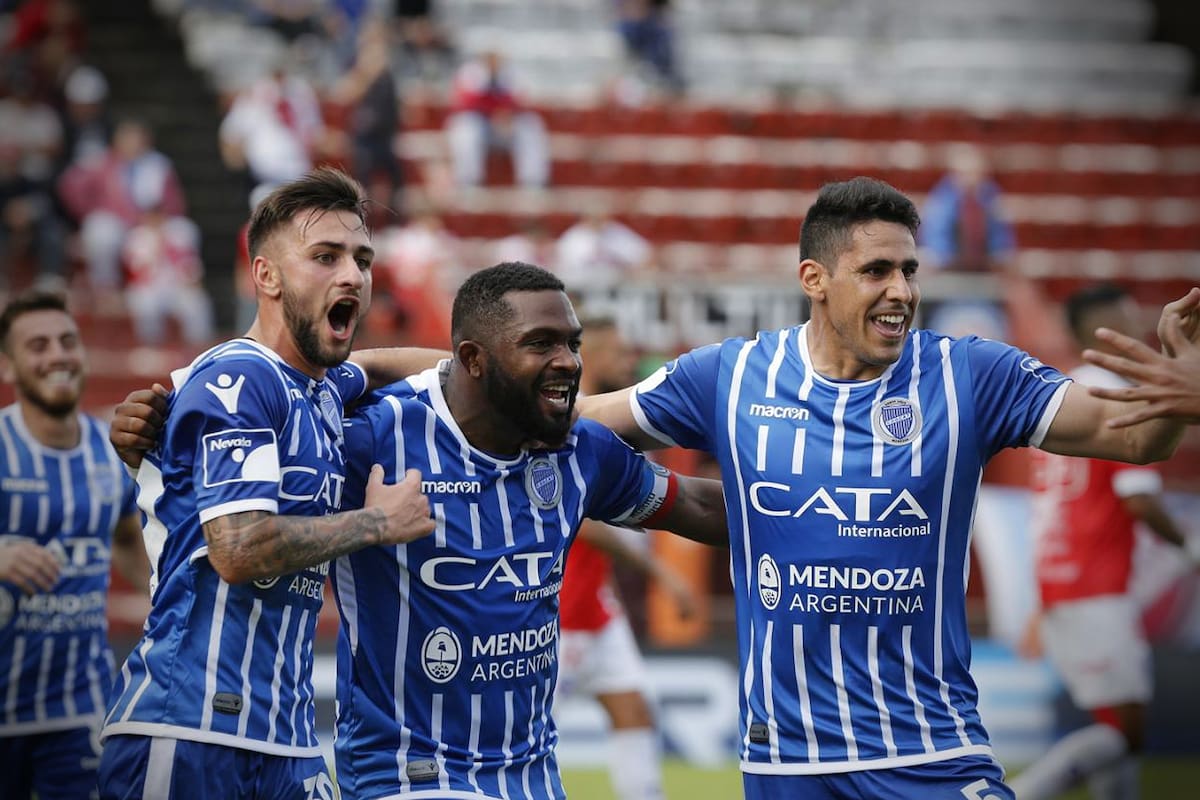 Godoy Cruz visita a Argentinos en La Paternal