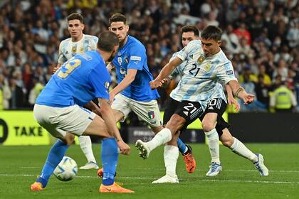 Gol de Dybala a Italia, por la Finalíssima
