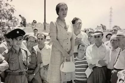 Golda Meir cuando era Ministra de Trabajo de Israel