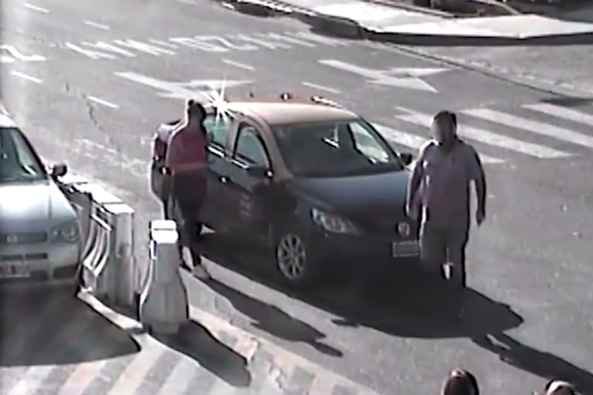 Golpe a la mafia de los taxis en Ezeiza: ordenan detener a diez sospechosos