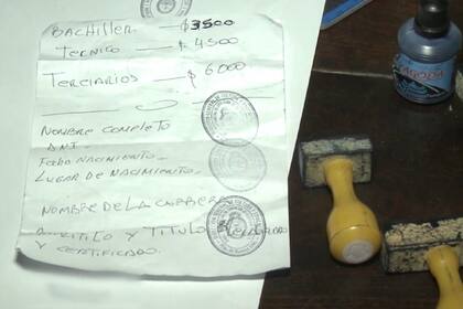 Golpe a la mafia de los títulos truchos