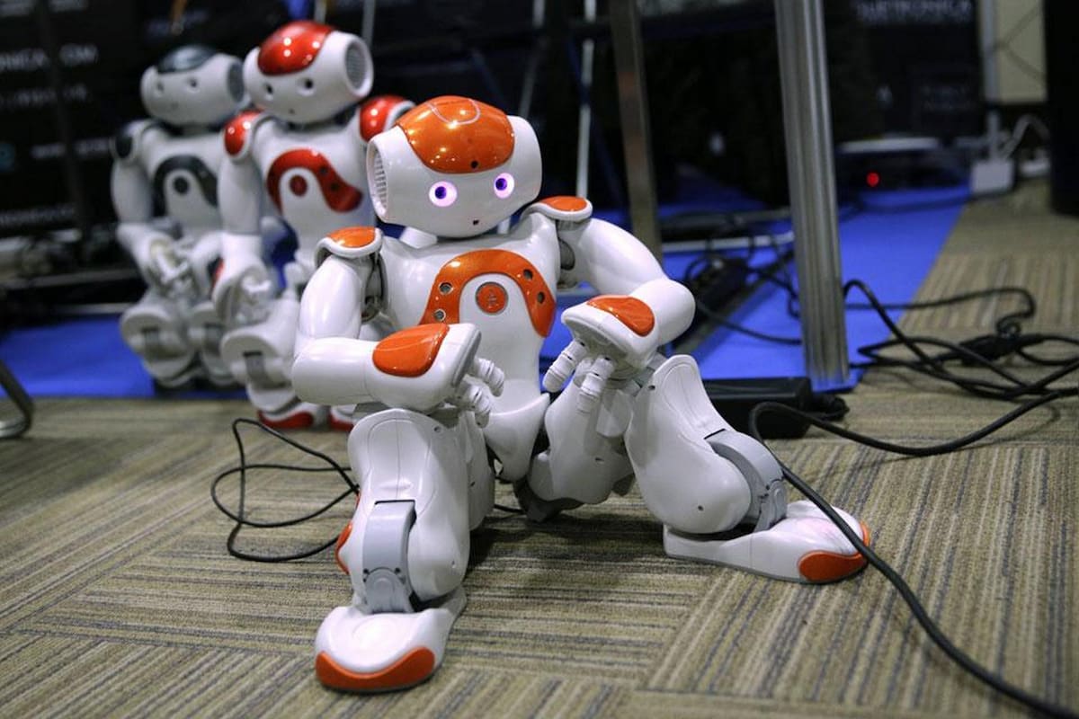 Golpes a robots de seguridad y choques intencionales a vehículos autónomos son algunos de los comportamientos registrados en diversas partes del mundo ante humanoides y sistemas automatizados