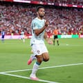 Con un penal de Cristiano Ronaldo y un gol en el descuento, Portugal venció 2-1 a Croacia y avanzó a los octavos de final