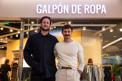 Gonzalo Ades Posse (Co-fundador de Galpón de Ropa), junto con Luciano Arrighi (CEO de GDR).