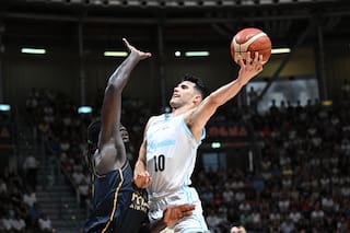 El chaqueño que se formó en EE.UU., explotó en España y asume el recambio de la selección argentina de básquetbol