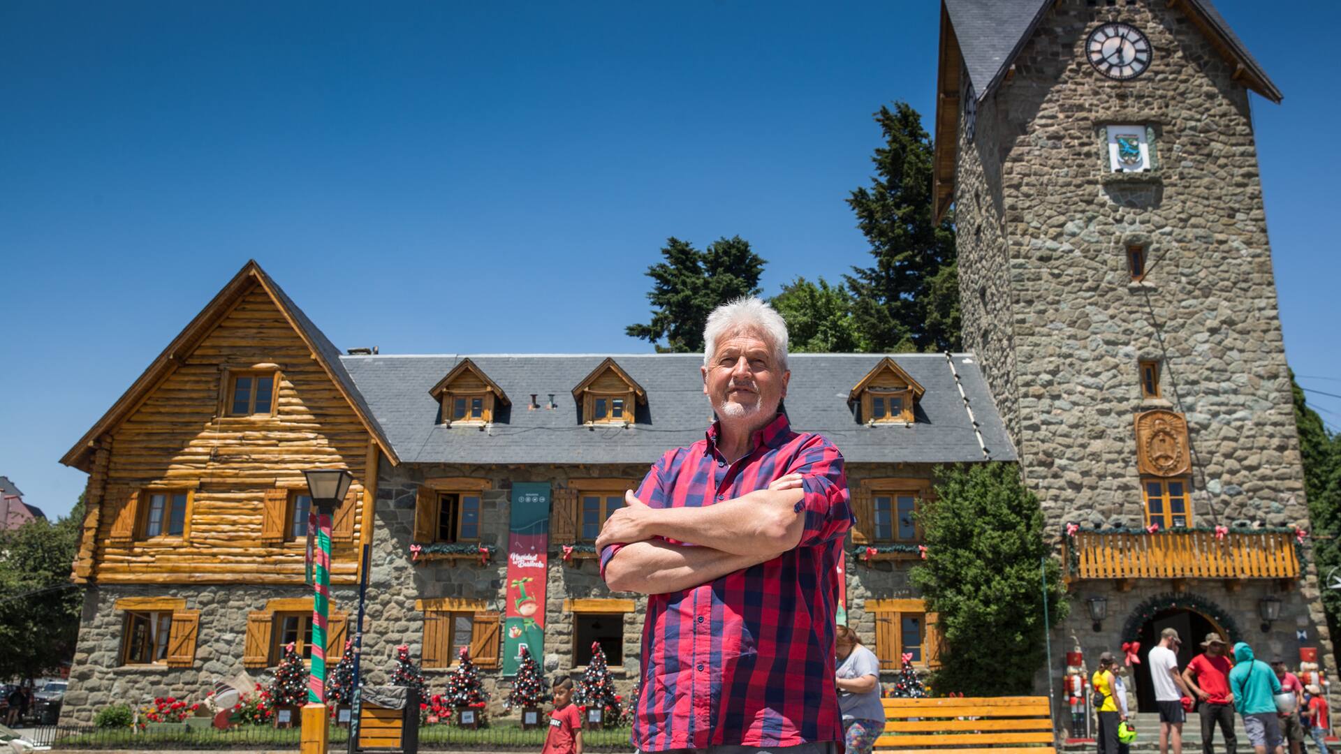 Gonzalo de Estrada, hijo de Ernesto, el arquitecto del Centro Cívico de Bariloche. Hoy custodia el legado de su padre.